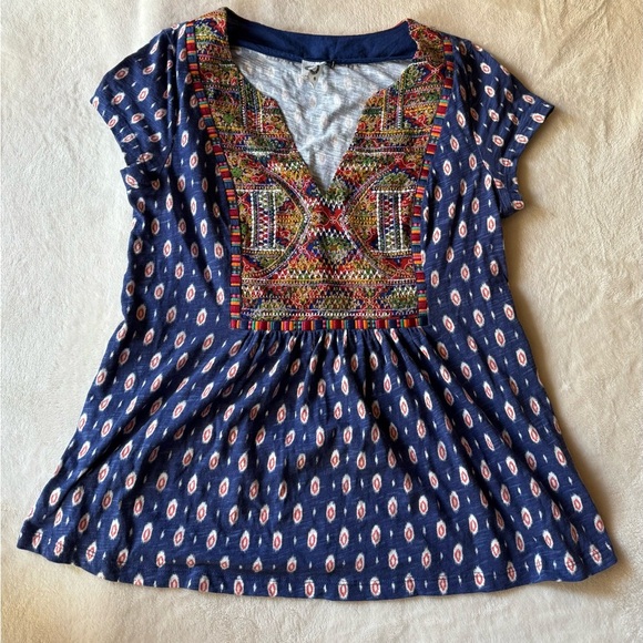Anthropologie Akemi + Kin Embroidered Beaded Top – Size S - Picture 2 of 4